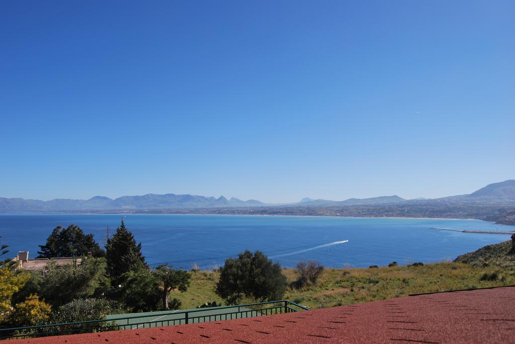 Casa Vacanze La Terrazza Sul Golfo Кастелламмаре-дель-Голфо Экстерьер фото